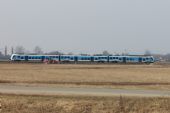 21.02.2015 - vlečka 4237 EOP: 440.010-7+442.010-5+440.010-6 jako Os 6240 Pardubice hl.n. - Hradec Králové hl.n. © PhDr. Zbyněk Zlinský