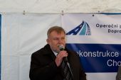 18.3.2015 - Vojkovice nad Ohří: hovoří Ing. L.Hrubeš, ředitel stavební správy západ SŽDC © Jiří Řechka