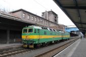 12.01.2015 - Třinec: Přestupní terminál, 131 052-3 © Karel Furiš