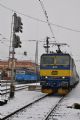 U návěstidla L 6 dne 8.1.2013 stojí stroj 363.002, v pozadí stroj 123.003 © Pavel Stejskal