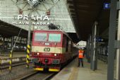 02.04.2015 - Praha hl. nádr.: 371 004-5 a EC 176 Johanes Brahms do Hamburgu © Ondrej Krajňák