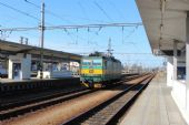 21.04.2015 - Choceň: 163.083-9 objíždí soupravu Os 5603/5604 © PhDr. Zbyněk Zlinský