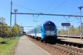 21.04.2015 - Choceň: souprava 80-30 017-5/163.025-0 odjíždí jako Os 5027 Pardubice hl.n. - Česká Třebová © PhDr. Zbyněk Zlinský