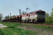 751 127-2 v pravidelnej službe, Chynorany, 18.4.2014 © Kamil Korecz