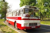 1.5.2015 - Košice: Historický autobus pri železničnej stanici © Ondrej Krajňák