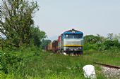 23.05.2015 - Vojčice: Vlak Pn 33100 so 752 045-5 a 751 113-2 na čele © Ondrej Krajňák