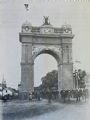 1885, Kroměříž, autentická fotografie zachycující slavnostní bránu před železným mostem; zdroj: sbírka Stanislav Plachý
