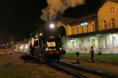 22.05.2015 - Kroměříž: 464.202, noční posun v depu © Stanislav Plachý