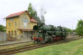 23.05.2015 - Zborovice: 464.202, posun ve stanici © Stanislav Plachý