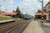 25.06.2015 - Cerhenice: 362.040-8 projíždí v čele R 984 ''Svratka'' Brno hl.n. - Praha hl.n. © PhDr. Zbyněk Zlinský