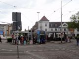 Freiburg im Breisgau, zast. Siegesdenkmal s tramvají typu GT8Z, 30.4.2015 © Jiří Mazal