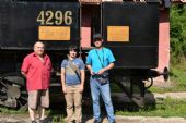 31.07.2015 - Tisovec: naše výprava u lokomotivy; děkuji autorce snímku