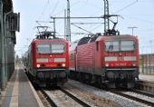 Lokomotivy DB 143.844 a 959 na nádraží v Nordhausenu; srpen 2015 © Pavel Stejskal