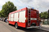 29.08.2015 - Hradec Králové, Eliščino nábř.: práškový hasicí automobil PRHA M1Z Mercedes Benz Atego HZS Královéhradeckého kraje © PhDr. Zbyněk Zlinský