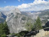 5.7.2015- Yosemitský národný park- Half Dome, v pozadí Sierra Nevada, vpravo vodopády Vernal © Juraj Földes