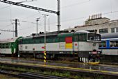 26.9.2015 - Ostrava hl.n.: 754 081-8 na čele osobného vlaku © Ondrej Krajňák