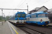 26.9.2015 - Ostrava střed: Motorový vlak a pantograf © Ondrej Krajňák