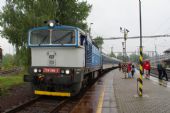 26.9.2015 - Ostrava střed: Okuliarnik 754 086-7 na čele vlaku Sp 1613 © Ondrej Krajňák