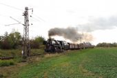 26.09.2015 - úsek Opatovice n.L.-Pohřebačka - Hradec Králové hl.n.: 556.0506 s fotovlakem z opatovické elektrárny © Dominik Havel