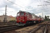 26.09.2015 - Hradec Králové hl.n.: dvojice T 679.1168 + T 679.1529 nastupuje na nákladní fotovlak do Elektrárny Opatovice © PhDr. Zbyněk Zlinský