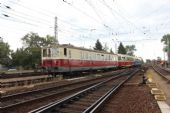 26.09.2015 - Hradec Králové hl.n.: M 274.004 + 70 54 28-05 676-0 (020.018-8) + 830.076-6 odjíždí jako Hv 10014 do Opatovic n.L.-Pohřebačky © PhDr. Zbyněk Zlinský