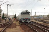 26.09.2015 - Hradec Králové hl.n.: T 478.3001 (753.001-7) od Hv 10017 ze Smiřic zajíždí ze zhlaví do depa © PhDr. Zbyněk Zlinský