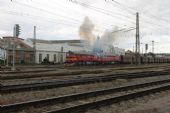 26.09.2015 - Hradec Králové hl.n.: dvojice T 679.1168 (781.168-0) + T 679.1529 (781.529-3) odváží nákladní fotovlak do Elektrárny Opatovice © Karel Furiš