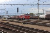 26.09.2015 - Hradec Králové hl.n.: dvojice T 679.1529 + T 679.1168 přivezla nákladní fotovlak z Elektrárny Opatovice © PhDr. Zbyněk Zlinský