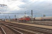 26.09.2015 - Hradec Králové hl.n.: dvojice T 679.1529 + T 679.1168 odstupuje z nákladního fotovlaku z Elektrárny Opatovice © PhDr. Zbyněk Zlinský