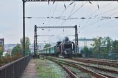 11.10.2015 - Praha, Negrelliho viadukt: 464.102, zvláštní vlak do Lužné u Rakovníka © Jiří Řechka