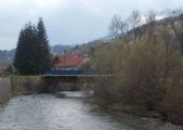 24.04.2015 - Most cez rieku Revúca v strede miestne časti Biely Potok, od hlavnej cesty © Michal Čellár
