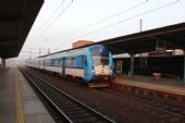 04.11.2015 - Pardubice hl.n.: 163.066-4/80-30 013-4 (961.013-0) odjíždí jako Os 5004 Česká Třebová - Kolín © PhDr. Zbyněk Zlinský