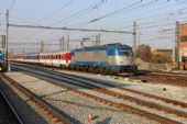 04.11.2015 - Olomouc hl.n.: 380.007-5 odjíždí v čele 10 min. zpožděného EC 223 ''Detvan'' Praha hl.n. - Zvolen os.st. © PhDr. Zbyněk Zlinský