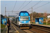 04.11.2015 - Praha-Horní Měcholupy: 471.079, Os 2525 © Jiří Řechka