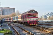 11.12.2015 - Praha-Veleslavín: 80-29 220/750.708, rakovnický rychlík © Jiří Řechka