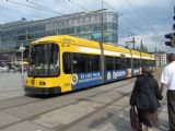 09.05.2013 - Drážďany: tramvaj NGT6DD-ER přijíždí do zast. Hauptbahnhof © Dominik Havel