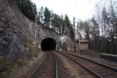 Prázdna, tichá a smutná trať, Kantnerkogel-Tunnel, 12.12.2015 © Kamil Korecz