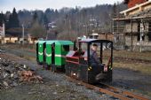 Důlní drážka funguje hlavně pro malé cestující. Kořenov, 27.12.2015 © Pavel Stejskal 