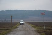 6.2.2016 - Cholina - Myslechovice: přejezd a naše fotovozidlo © Martin Skopal