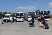 28.05.2015 - letiště Dalaman: transferové autobusy © PhDr. Zbyněk Zlinský