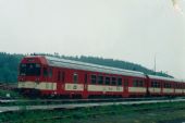 19.5.2000 - Ostrov nad Ohří: 843 007-8 na postrku osobného vlaku © Ondrej Krajňák