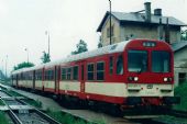 19.5.2000 - Ostrov nad Ohří: 943 004-2 na čele osobného vlaku © Ondrej Krajňák