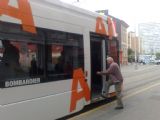 4.6.2012- Bratislava, Obchodná- prvá nízkopodlažná električka v Bratislave, ktorá prevážala aj cestujúcich ©Juraj Földes