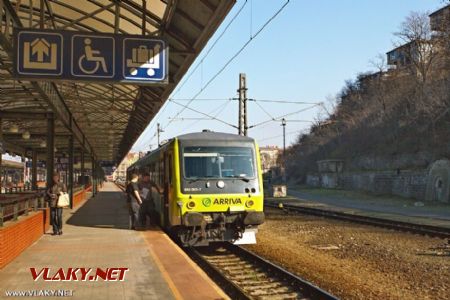 25.2.2016 - Praha hl.n.: 845.001/945.001 v cíli cesty © Jiří Řechka