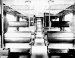 Interiér přípojného vozu Calm z roku 1936 na továrním snímku; zdroj: Nadace Okřídlené kolo