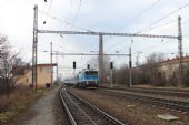 25.02.2016 - žst. Smiřice: 750.714-8 projíždí v čele R 923 ''Metuje'' Praha hl.n. - Trutnov hl.n. © PhDr. Zbyněk Zlinský