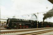 22.8.1998 - Bratislava-Petržalka: Šľachtičné 475 196 a 475 179 © Ondrej Krajňák