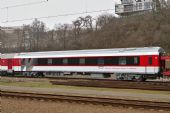 5.3.2016 - Praha hl.n.: vůz řady WLABmee 07-90 603 © Jiří Řechka