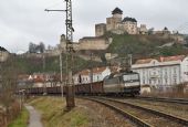 6.3.2016 - Trenčín: 363.097 při nájezdu na železniční most © Jiří Řechka