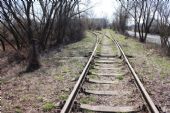 27.03.2016 - Hradec Kr.-Březhrad, vlečka Průmstav: ... ve výhybce, která patrně nesla označení P2, ... © PhDr. Zbyněk Zlinský